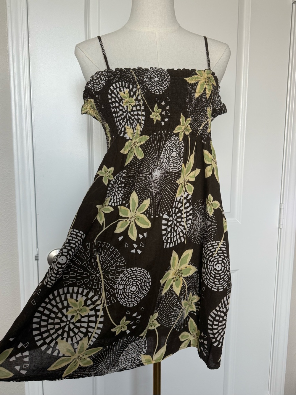 East & Company 100% cotton Floral Smocked Sundress Y2K Brown Green Size Large